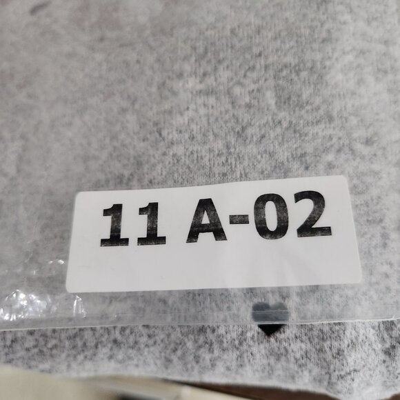 Rails Callahan Knit Sweater Size Large Melange Grey Black Hearts - Picture 12 of 12